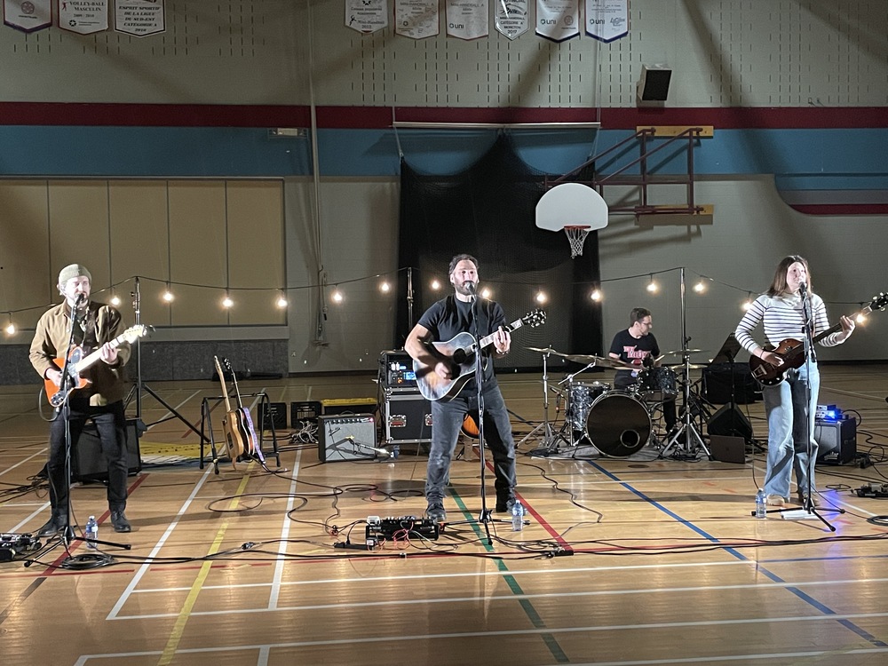 Raphaël Butler fête avec PETL la SPFF! - École Père-Edgar-T.-LeBlanc
